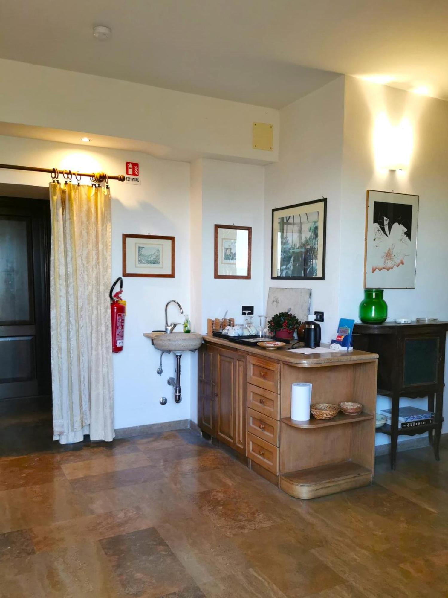 Villa Dei Romani - Country House Guidonia Montecelio Bagian luar foto