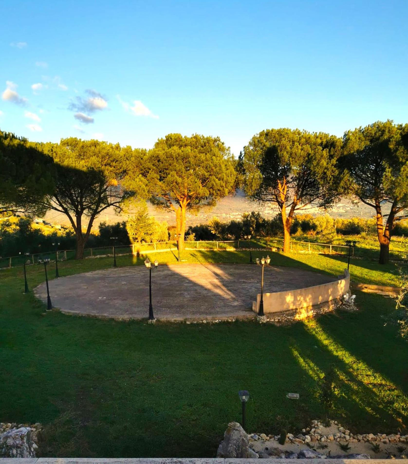 Villa Dei Romani - Country House Guidonia Montecelio Bagian luar foto